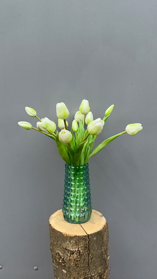 Bosje tulpen wit